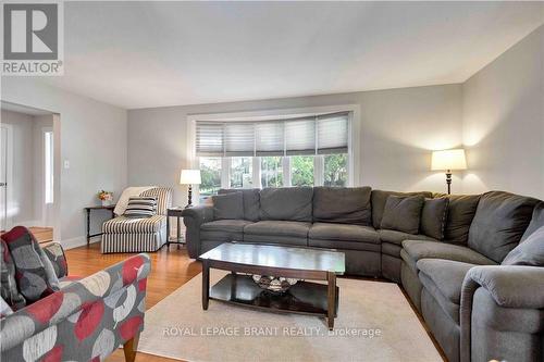 17 Penny Lane, Brantford, ON 