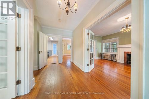 1173 Queen Victoria Avenue, Mississauga, ON - Indoor Photo Showing Other Room