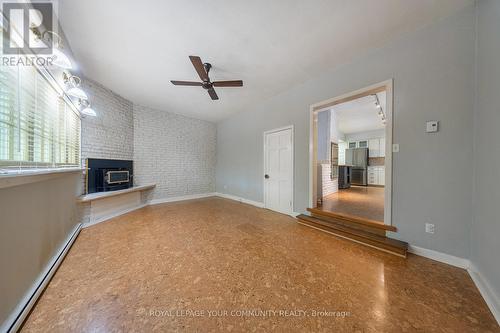 1173 Queen Victoria Avenue, Mississauga, ON - Indoor Photo Showing Other Room