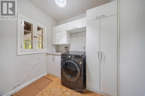 1173 Queen Victoria Avenue, Mississauga, ON - Indoor Photo Showing Laundry Room