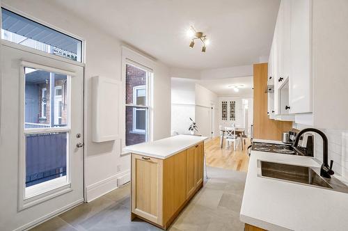 Cuisine - 5025 Rue Fabre, Montréal (Le Plateau-Mont-Royal), QC - Indoor