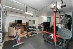 Garage - 