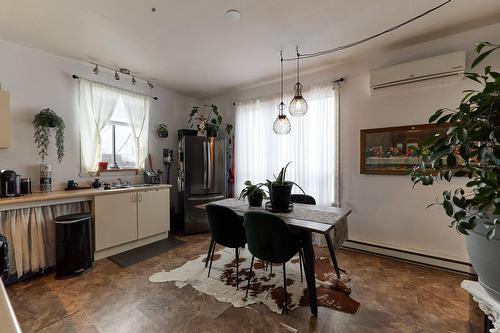Cuisine - 591  - 593 Rue Labelle, Saint-Jérôme, QC - Indoor