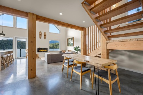 860 Cruikshank Ridge, Courtenay, BC 