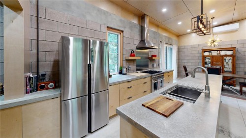 362 Spruce Ave, Gabriola Island, BC 