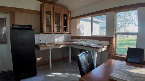 51053 3 Highway, La Riviere, MB - Indoor