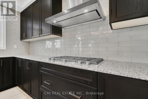 22 Wainwright Drive, Brampton, ON - Indoor Photo Showing Kitchen With Upgraded Kitchen