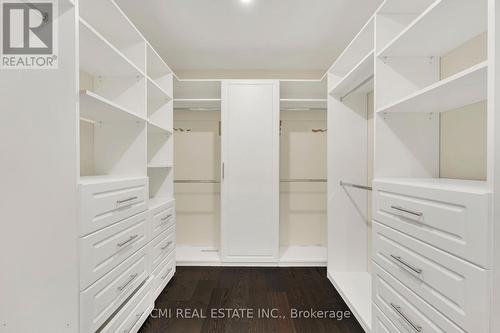 22 Wainwright Drive, Brampton, ON - Indoor With Storage