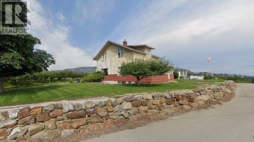 13606 Cooke Avenue, Summerland, BC - Outdoor