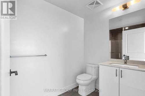 731 - 2343 Khalsa Gate, Oakville, ON - Indoor Photo Showing Bathroom