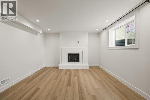 882 Hubbard Road, Kelowna, BC - Indoor With Fireplace