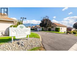 518 18th Avenue Unit# 10  Creston, BC V0B 1G0