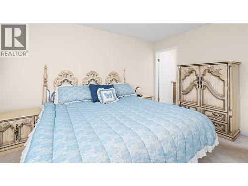 518 18Th Avenue Unit# 10, Creston, BC - Indoor Photo Showing Bedroom