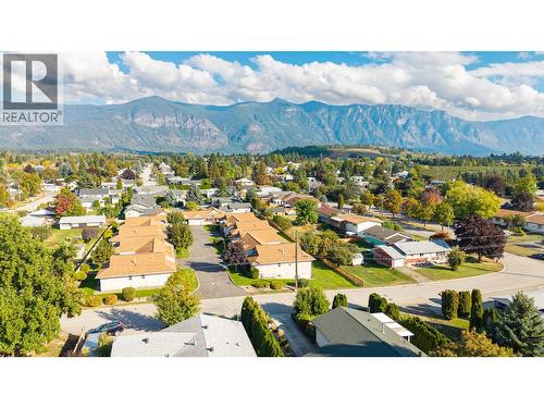 518 18Th Avenue Unit# 10, Creston, BC - Outdoor With View