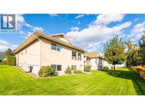 518 18Th Avenue Unit# 10, Creston, BC - Outdoor