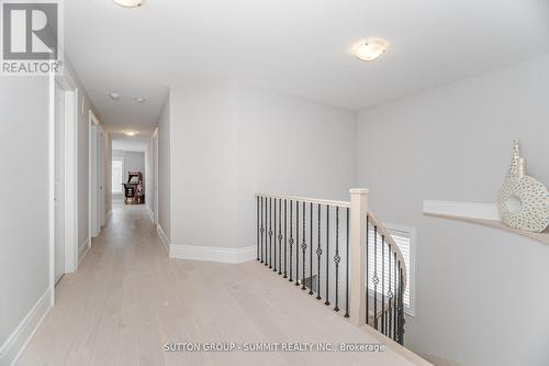 16 Westminster Circle, Barrie, ON - Indoor Photo Showing Other Room