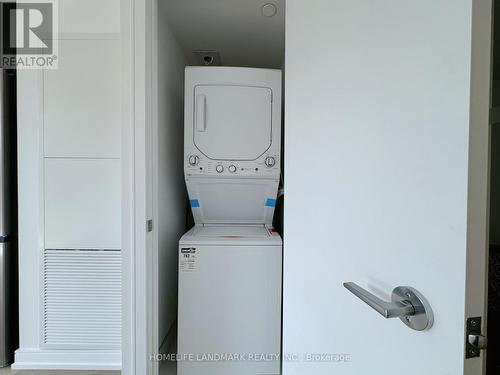 909 - 1 Jarvis Street, Hamilton, ON - Indoor Photo Showing Laundry Room