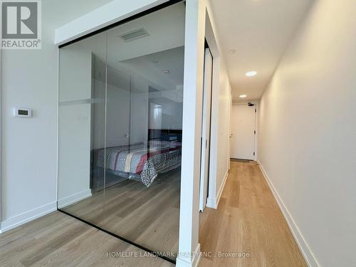 909 - 1 Jarvis Street, Hamilton, ON - Indoor Photo Showing Other Room