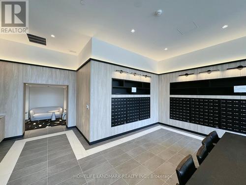 909 - 1 Jarvis Street, Hamilton, ON - Indoor Photo Showing Other Room