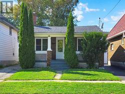 282 HAIG STREET  Oshawa, ON L1G 5N8