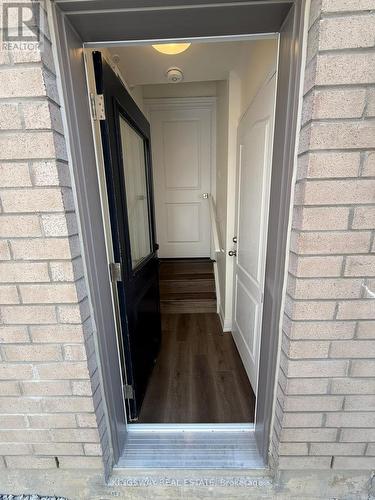 2111 Wilson Street, Innisfil, ON - Indoor Photo Showing Other Room