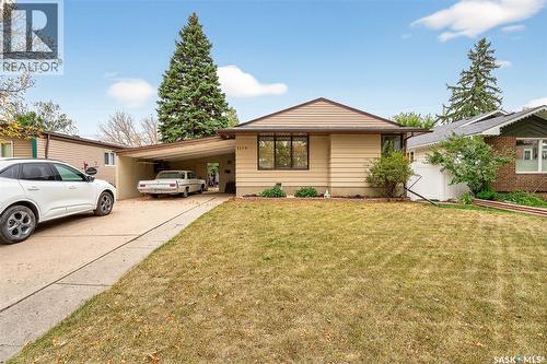 1230 Grace Street, Moose Jaw, SK - Outdoor