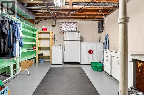 1230 Grace Street, Moose Jaw, SK - Indoor Photo Showing Basement