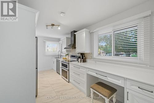 5 Ferndale Avenue, Peterborough (Monaghan Ward 2), ON - Indoor Photo Showing Kitchen