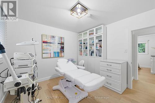 5 Ferndale Avenue, Peterborough (Monaghan Ward 2), ON - Indoor