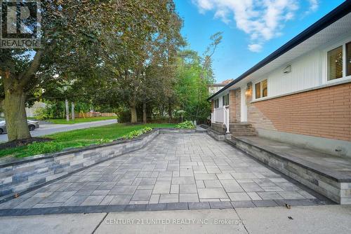 5 Ferndale Avenue, Peterborough (Monaghan Ward 2), ON - Outdoor