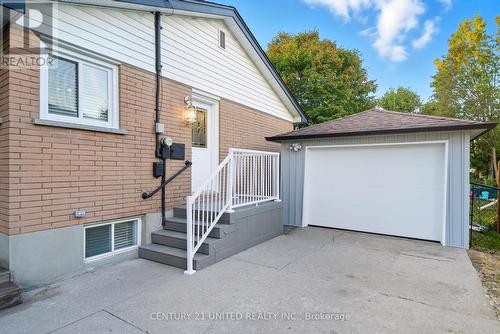 5 Ferndale Avenue, Peterborough (Monaghan Ward 2), ON - Outdoor With Exterior