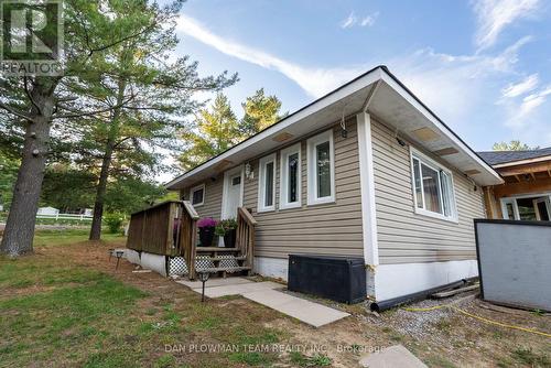 7038 Lake Street, Hamilton Township, ON - Outdoor