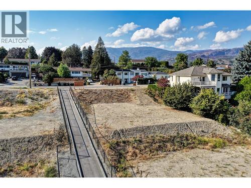 2347 Thacker Drive, West Kelowna, BC 