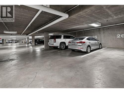 303 Whitman Road Unit# 406, Kelowna, BC - Indoor Photo Showing Garage