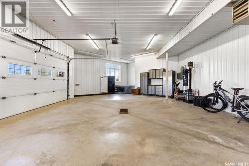 Batters Acreage, Moose Mountain Rm No. 63, SK - Indoor Photo Showing Garage