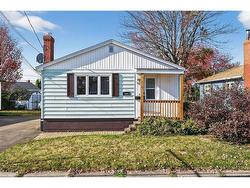 14 Cambridge ST  Moncton, NB E1C 7R1