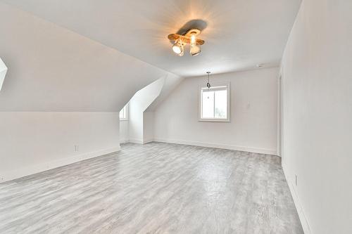 Salon - 6220Z Rue Morin, Val-Morin, QC - Indoor Photo Showing Other Room