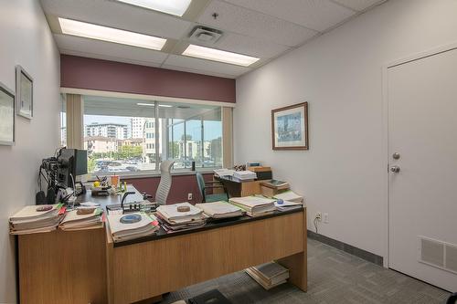 Office - 210-1695 Boul. Laval, Laval (Laval-Des-Rapides), QC - Indoor Photo Showing Office