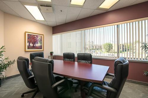 Conference room - 210-1695 Boul. Laval, Laval (Laval-Des-Rapides), QC - Indoor Photo Showing Office
