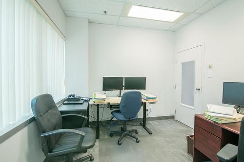 Office - 210-1695 Boul. Laval, Laval (Laval-Des-Rapides), QC - Indoor Photo Showing Office