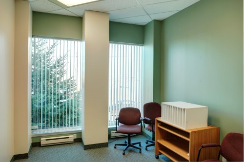 Office - 100-1695 Boul. Laval, Laval (Laval-Des-Rapides), QC - Indoor