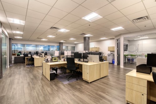 Bureau - 230-1695 Boul. Laval, Laval (Laval-Des-Rapides), QC - Indoor