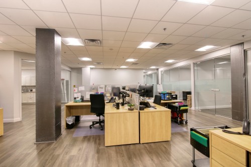 Bureau - 230-1695 Boul. Laval, Laval (Laval-Des-Rapides), QC - Indoor