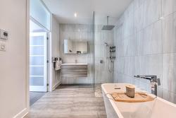 Ensuite bathroom - 