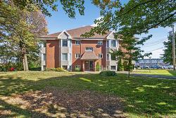 21-9240 Boul. du Centre-Hospitalier  Lévis (Les Chutes-De-La-Chaudière-Est), QC G6X 3M5