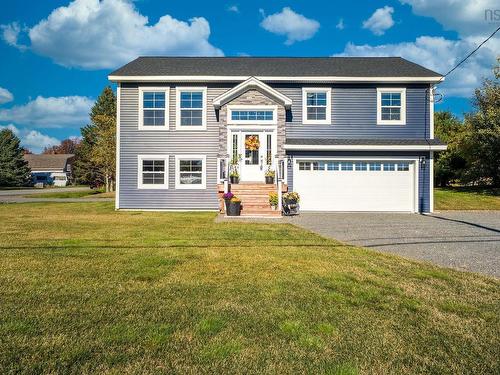 13691 Highway 1, Hants Border, NS 