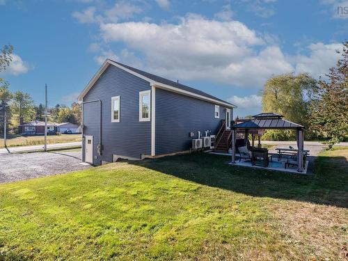 13691 Highway 1, Hants Border, NS 