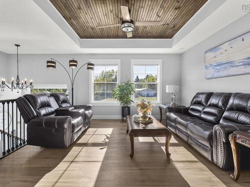 13691 Highway 1, Hants Border, NS 