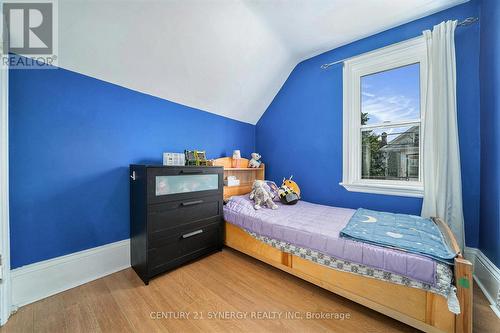 25 Kensington Avenue, Smiths Falls, ON - Indoor Photo Showing Bedroom