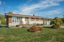 87 Rue de Liège  Saint-Jean-Sur-Richelieu, QC J3B 3S9